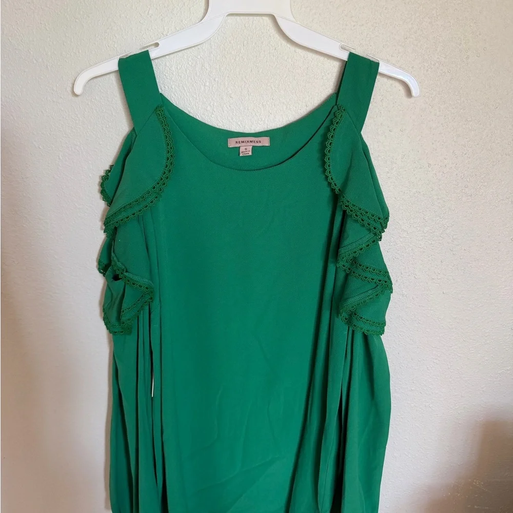 Green Ruffle Sleeveless Top - Picture 5 of 5